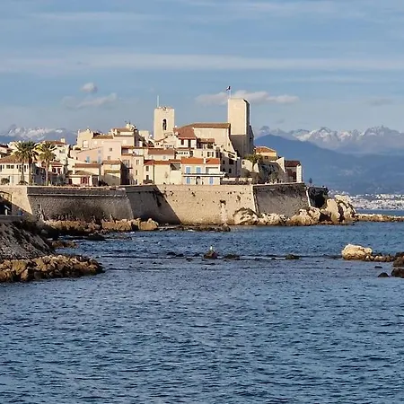 Cozy 1 Bedroom With A Seaview, Ac, Pool And Parking Apartment Antibes